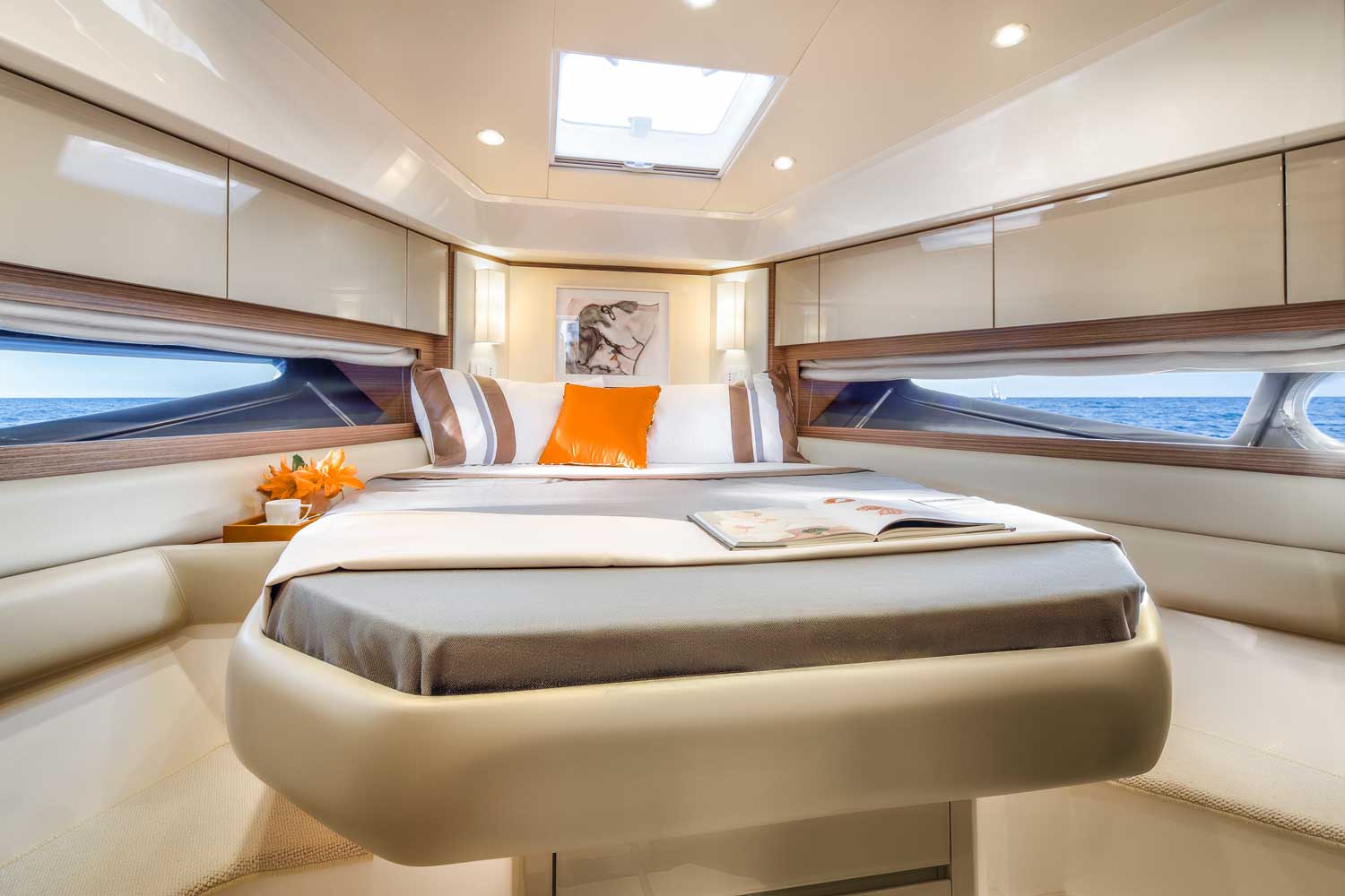Yacht Charter Azimut Atlantis 50 Coupe