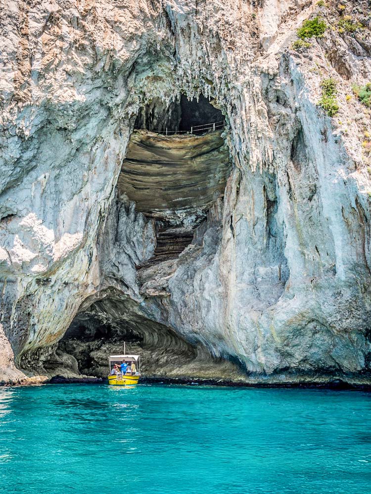 Mini cruise to Capri - White Grotto