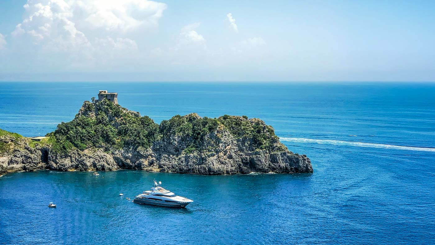 Conca dei Marini - Tour with Private Yacht on the Amalfi Coast